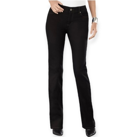 Chico’s 10 Short (1.5 Short) Platinum Mid Rise Black Boot Cut Stretch Jeans - Picture 1 of 9